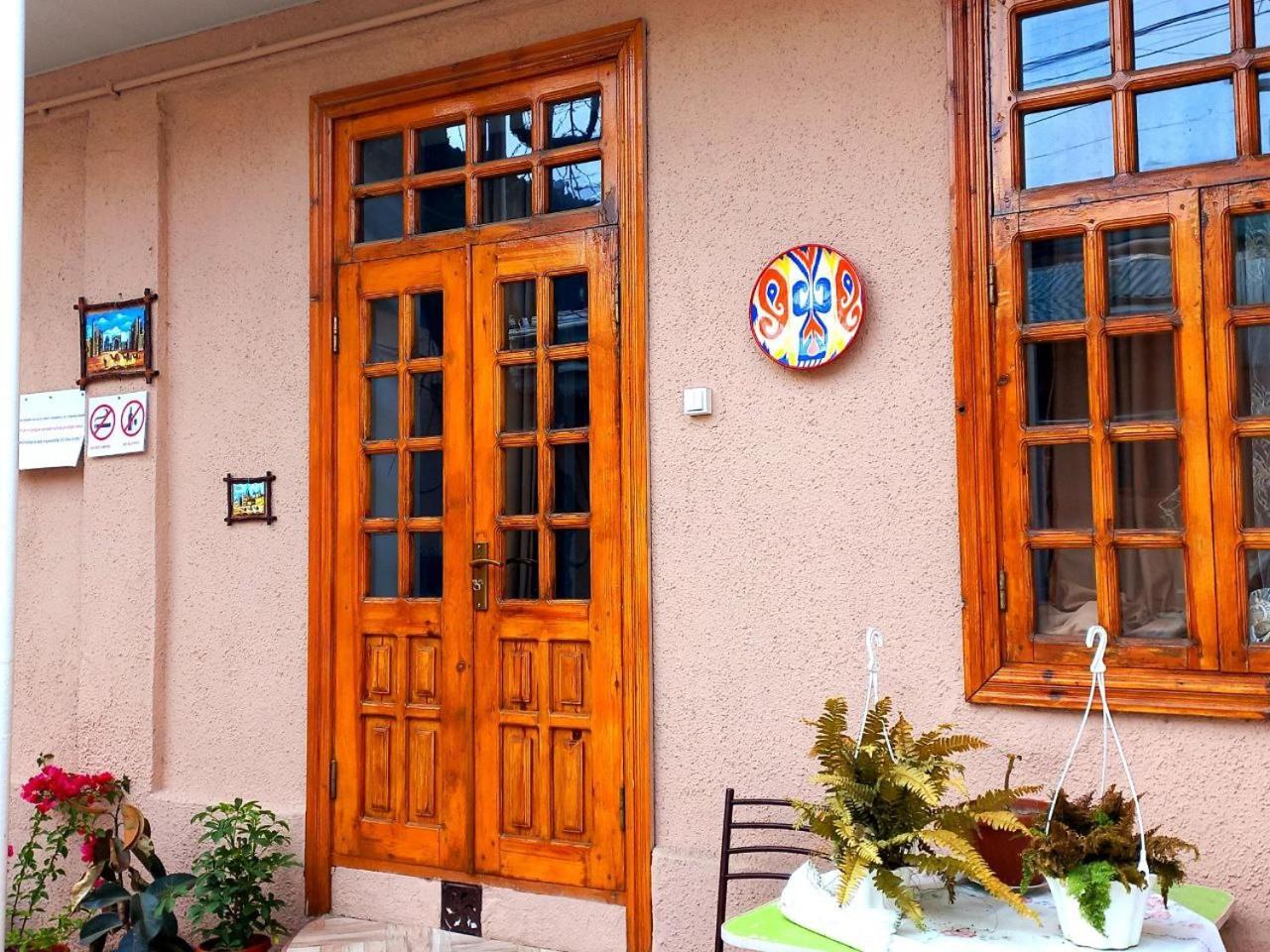Istirohat Guest House Самарканд Экстерьер фото